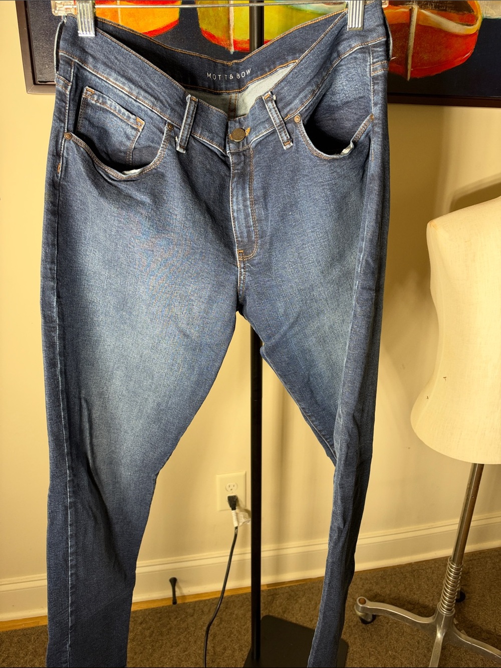 Mott & Bow Women's Boyfriend Jeans — Dark Blue Wash